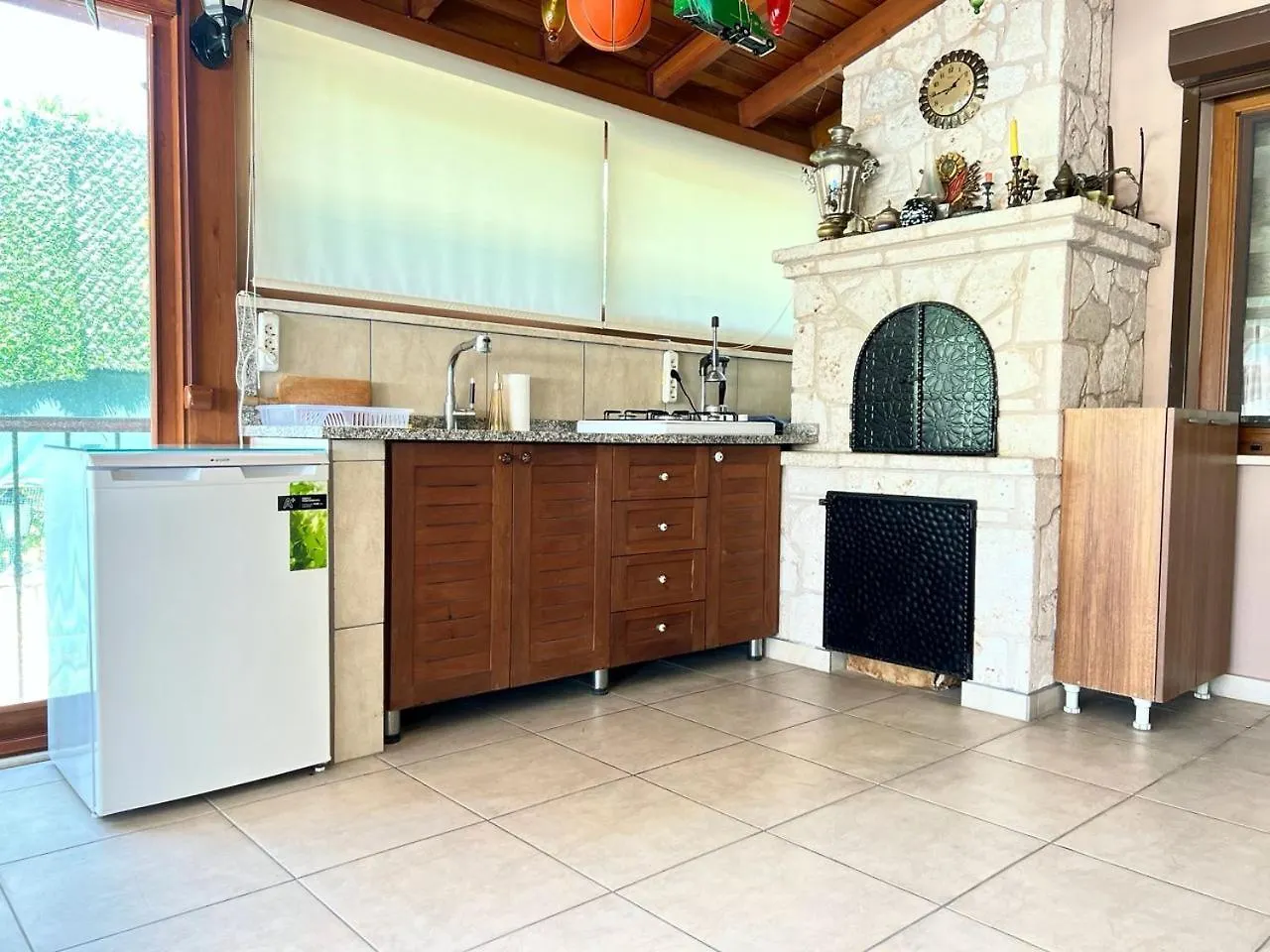 Centrally Located Very Large Villa W Pool Jakuz And Car Park Fethiye