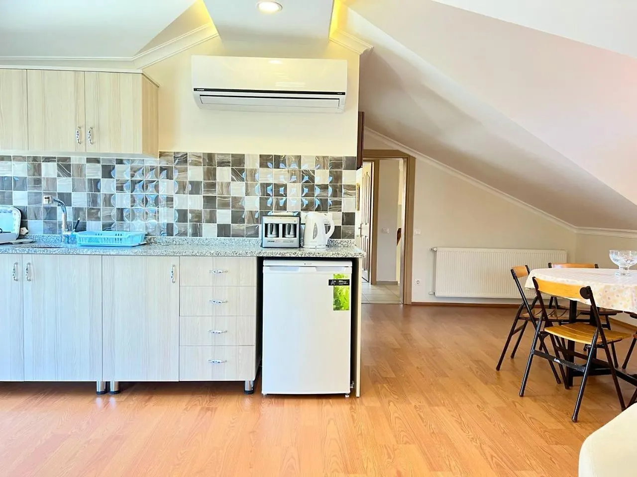 Centrally Located Very Large Villa W Pool Jakuz And Car Park فتحية