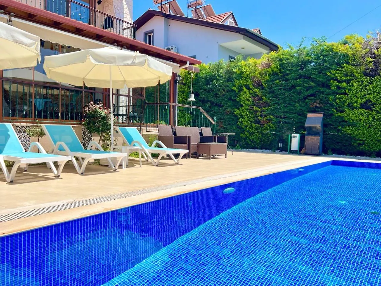Centrally Located Very Large Villa W Pool Jakuz And Car Park Fethiye Turkey