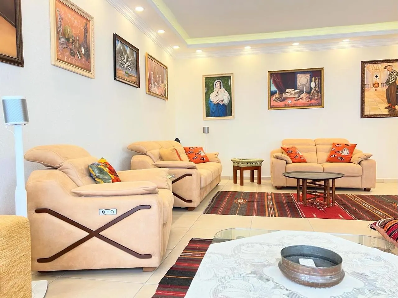 Centrally Located Very Large Villa W Pool Jakuz And Car Park Fethiye Turkey