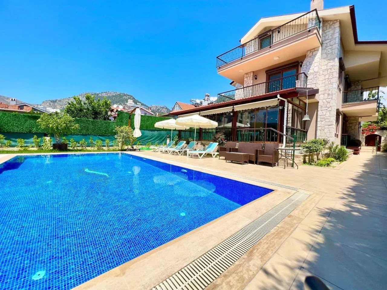 Centrally Located Very Large Villa W Pool Jakuz And Car Park Fethiye Turkey